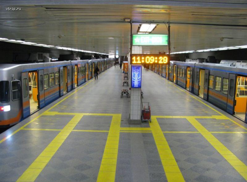 Станция метро Аксарай