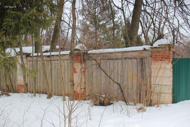 Ограда усадьбы