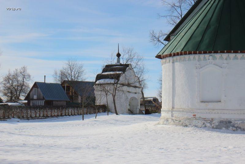 Святые ворота