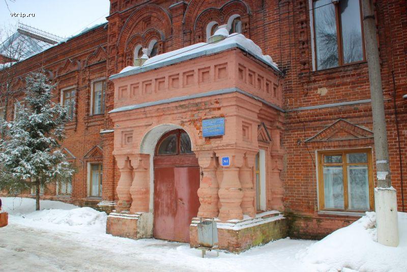 Крыльцо больницы