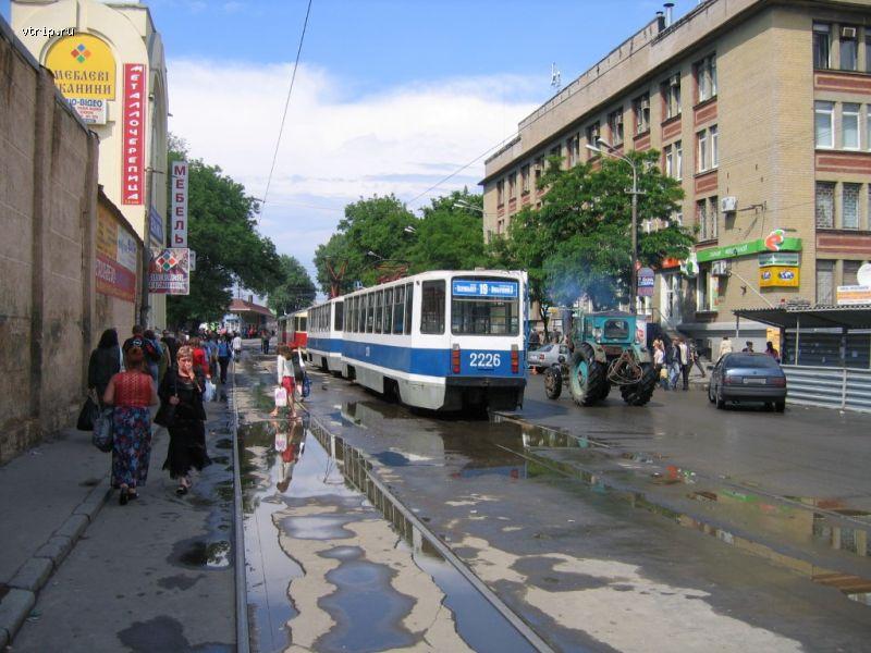 Трамвай КТМ-8