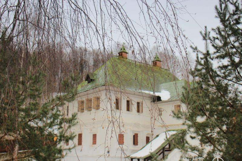 Вид на палаты Ершова
