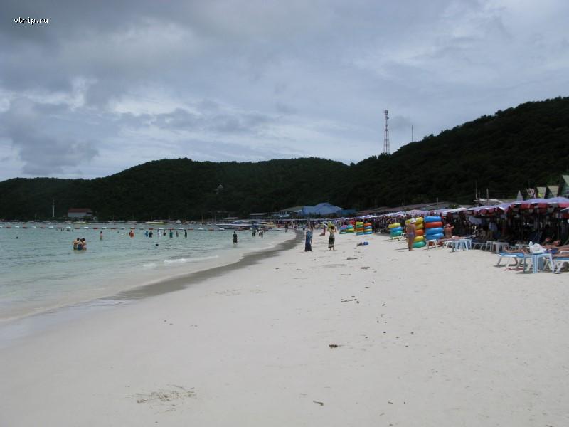 Пляж Таваен (Tawaen Beach)