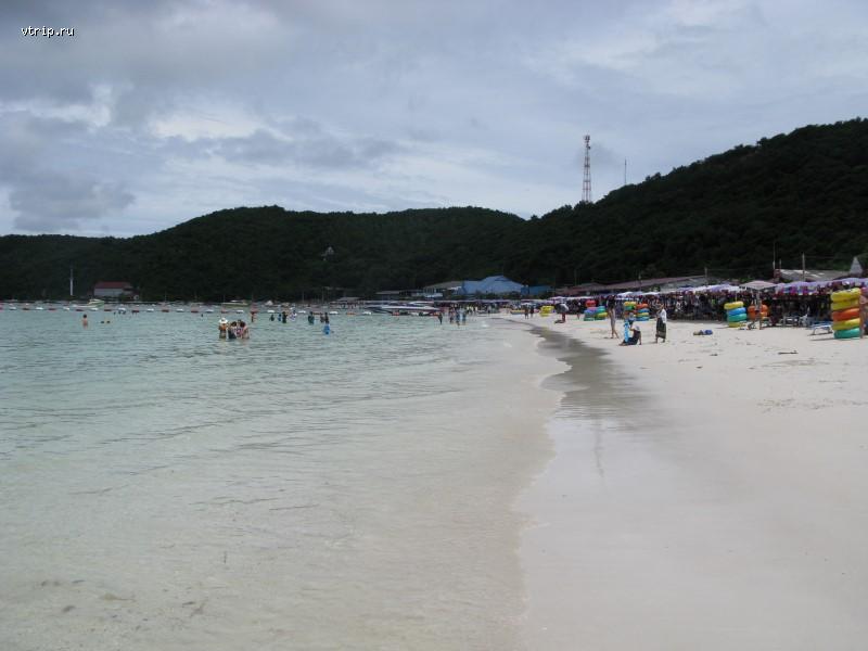 Пляж Таваен (Tawaen Beach)