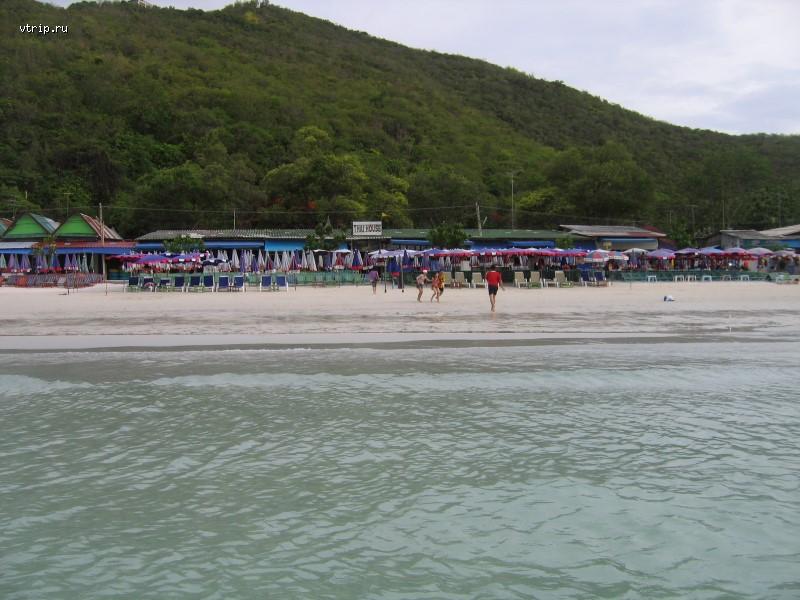 Пляж Таваен (Tawaen Beach)