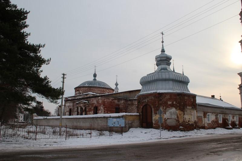 Ограда храмового комплекса