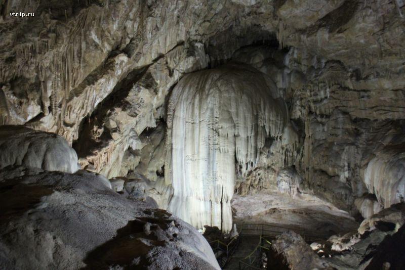 Каменный водопад