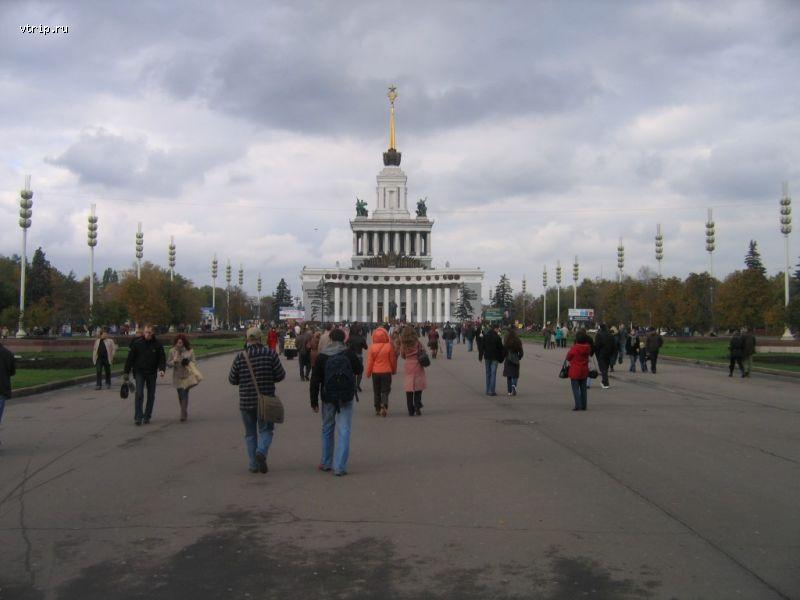 Вид на центральный павильон