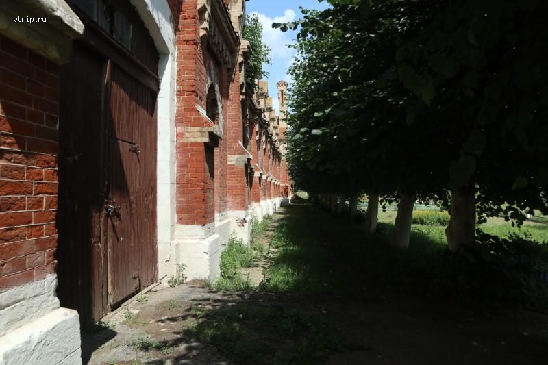 Здание конезавода