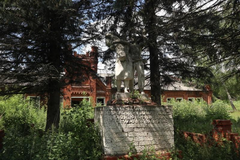 Советский памятник