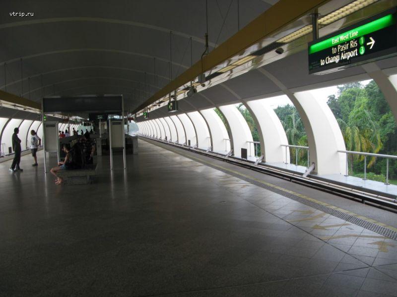 Надземная станция метрополитена
