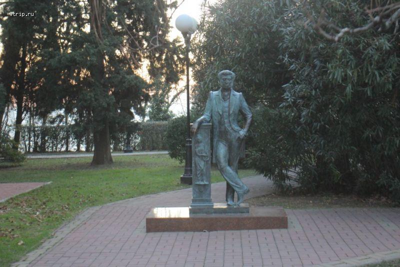 Памятник Пушкину