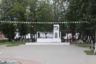 Монумент комбригу Патоличеву