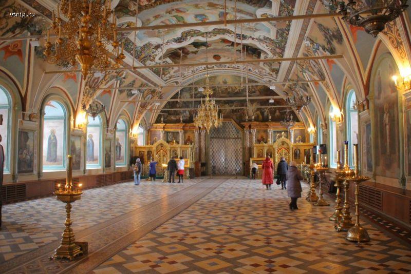 Внутри церкви