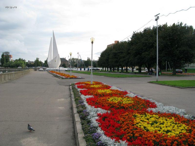 Сквер возле музея