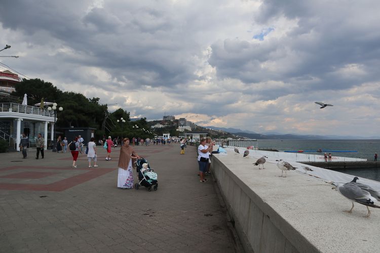 Набережная в Алуште