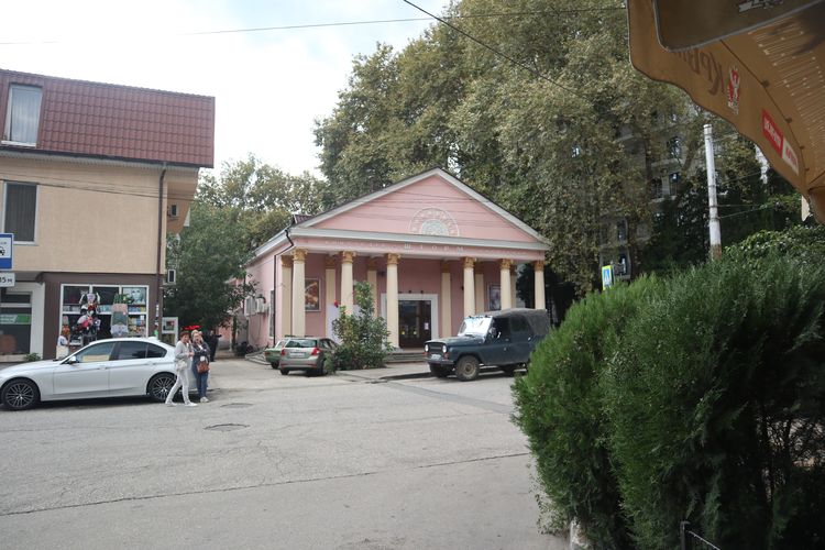 Кинотеатр «Шторм» в Алуште