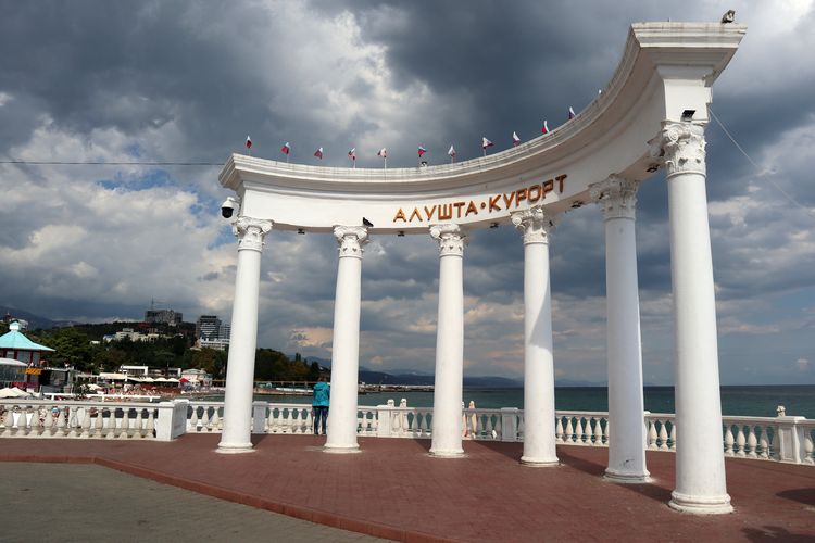 Ротонда на набережной Алушты