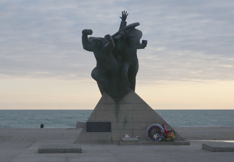 Памятник Евпаторийскому десанту