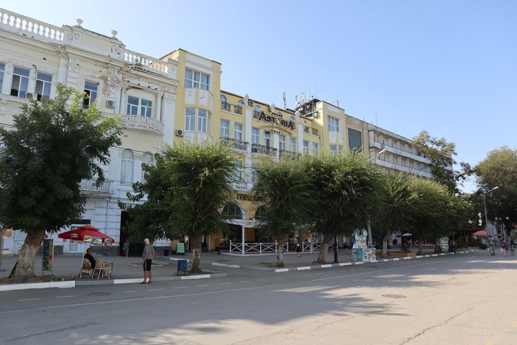 Гостиница «Астория» в Феодосии