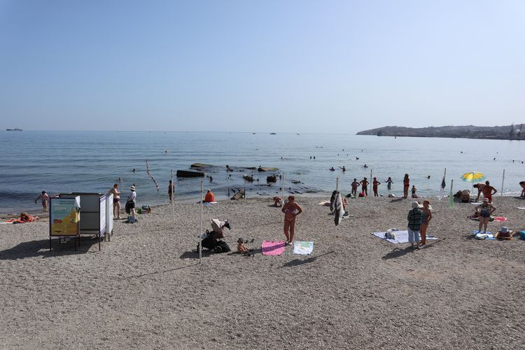 Первый городской пляж в Феодосии