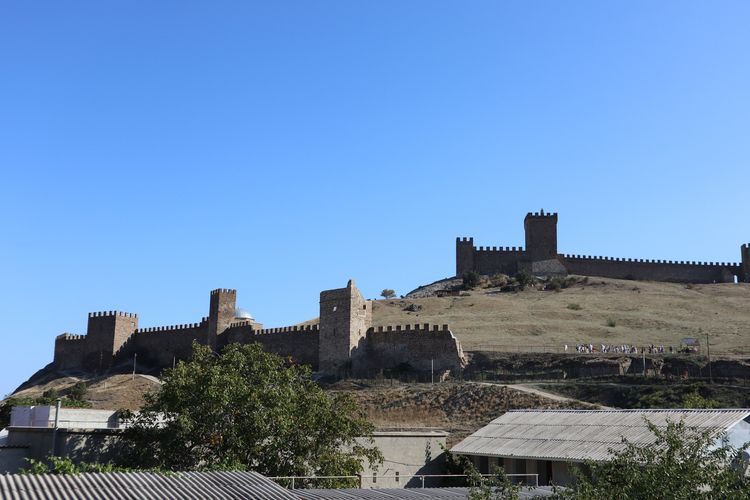 Крепостная гора в Судаке