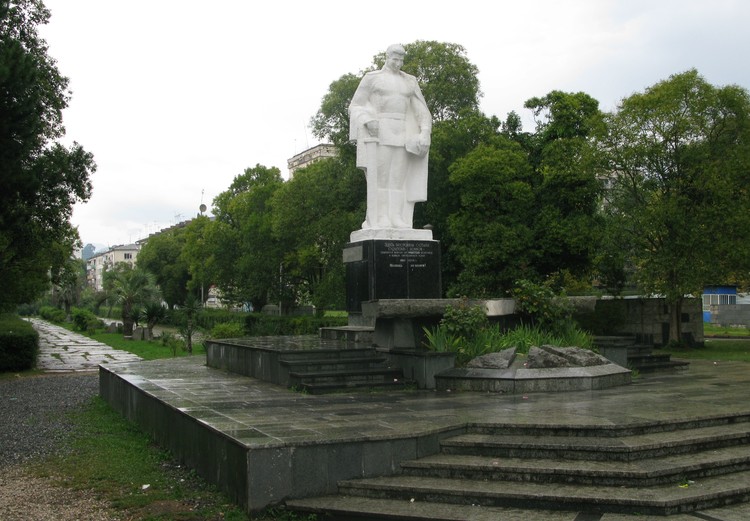 Памятник Неизвестному солдату в Сухуме