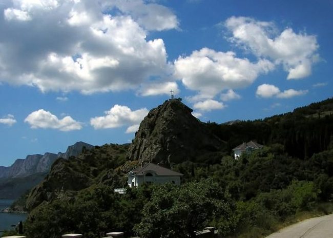 Скала Ифигения в Крыму