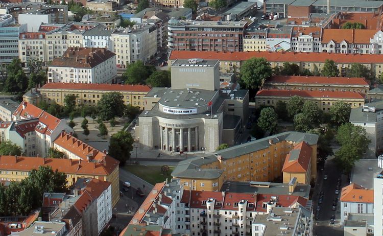 Театр «Фольксбюне» в Берлине
