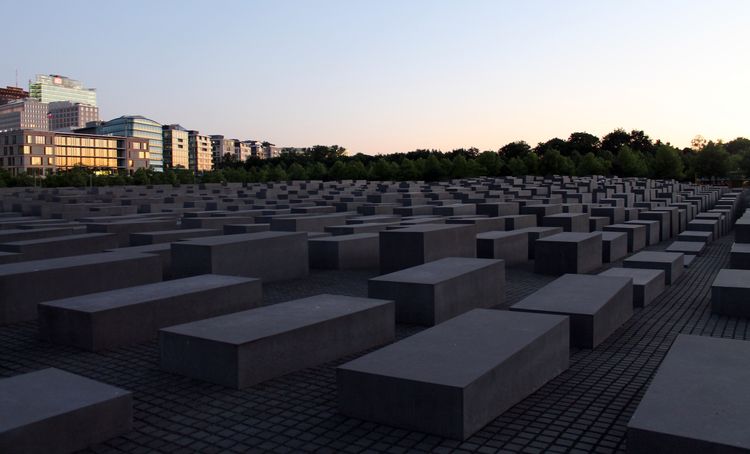 Мемориал жертвам Холокоста
