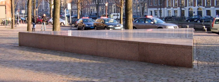 Гомомонумент в Амстердаме