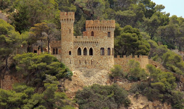 Замок Castel d en Plaja в Льорет-де-Маре