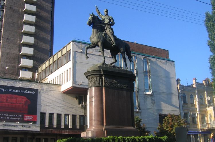 Памятник Щорсу в Киеве