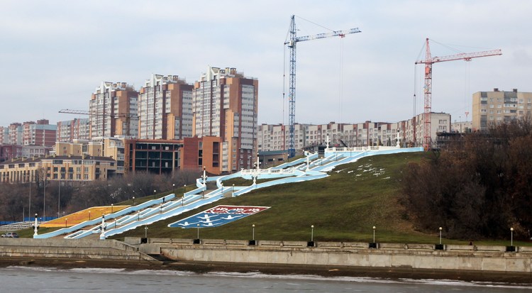 Лестница на берегу Чебоксарского залива