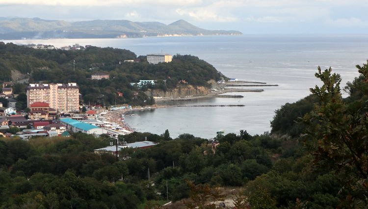 Центральный пляж Джубги