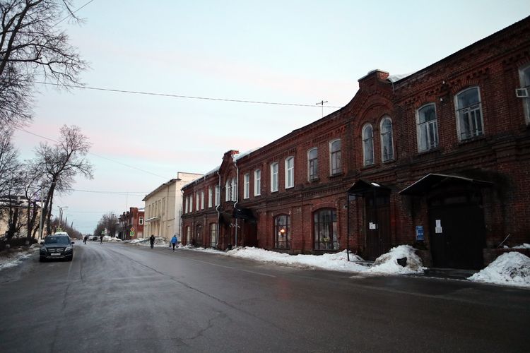 Здание бывших новых торговых рядов в Гороховце