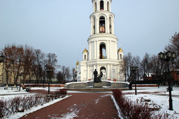 Зелёная площадь в Шуе