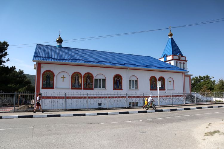Свято-Пантелеимоновский храм в Кабардинке