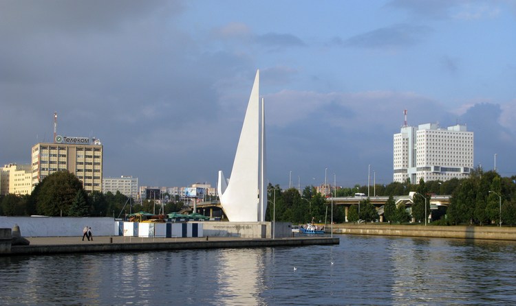 Памятник рыбакам в Калининграде