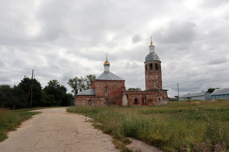 Рождественская церковь в Перво