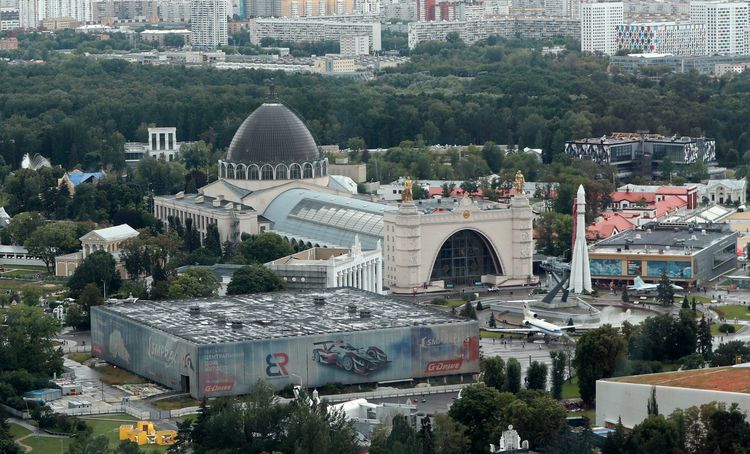 Площадь Промышленности на ВДНХ