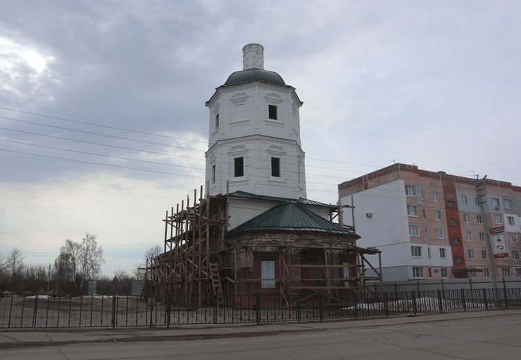 Крестовоздвиженская и Знаменская церкви в Балахне
