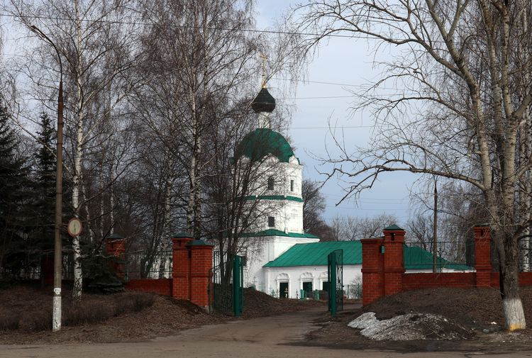 Троицкая церковь на старом кладбище Балахны