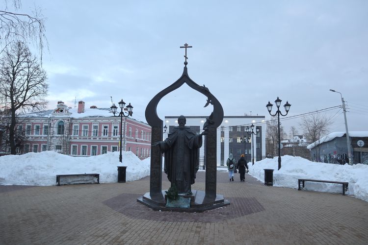Памятник Сергию Радонежскому в Нижнем Новгороде