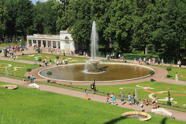 Открытие фонтанов в Петергофе