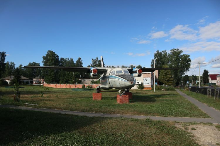 Самолёт Л-410 в Ермиши