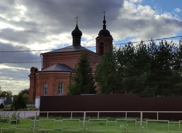 Михаило-Архангельская церковь в Михеях