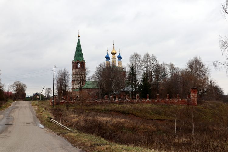 Храмовый комплекс в Горицах