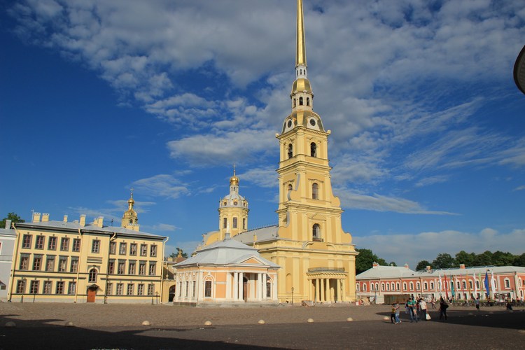 Петропавловский собор в Санкт-Петербурге