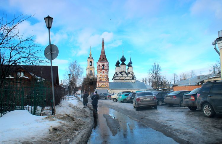 Лазаревская и Антипиевская церкви в Суздале